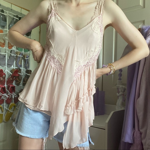 ✨SOLD✨ soft pink camisole 💓 - Picture 5 of 15